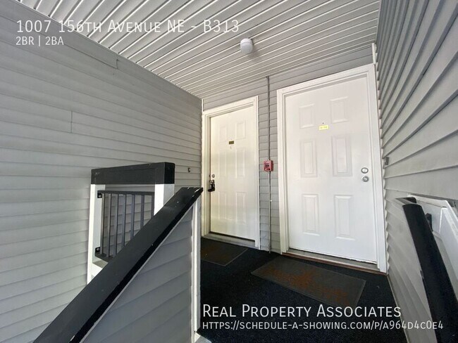 Foto del edificio - 1007 156th Ave NE