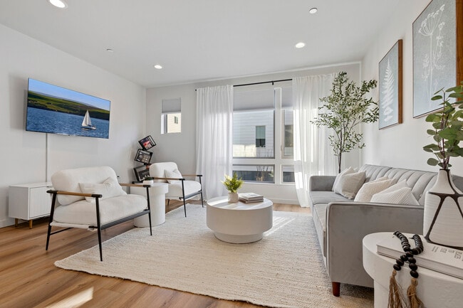 Building Photo - 18007 3rd Ave NE