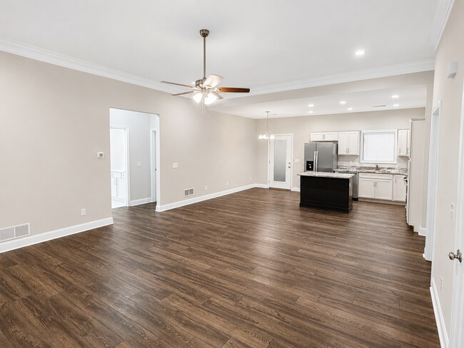 Foto del edificio - 547 Southern Cross Dr