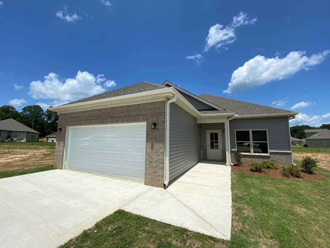 68 WATER OAK DR, Lincoln, AL 35096 House Rental in Lincoln, AL