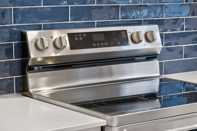 Photo du bâtiment - 7047 Fane Rd