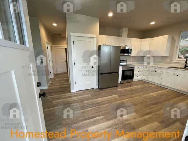 Foto del edificio - NEW CONSTRUCTION!