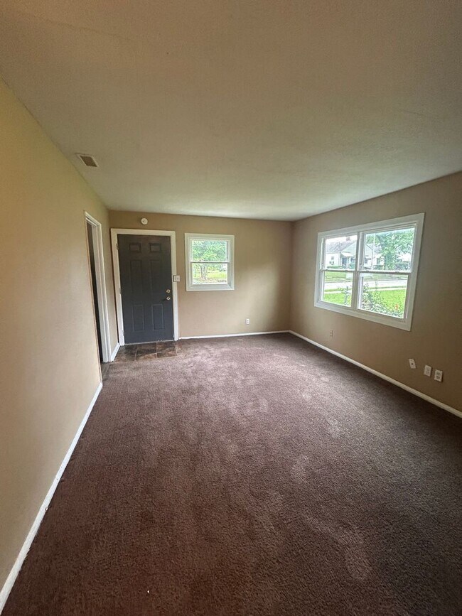 Building Photo - 4206 Lillie St