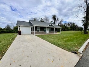 Building Photo - 98 Timothy Dr