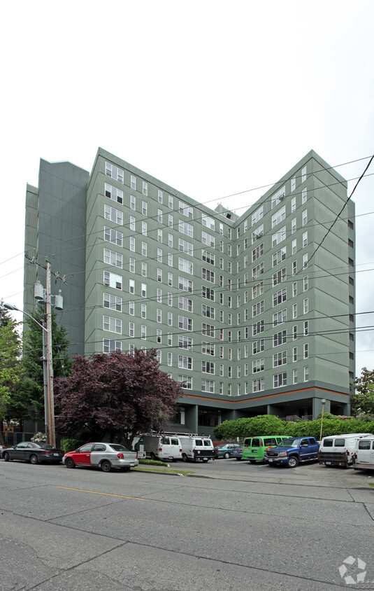 Foto principal - Greenlake Plaza Apartments