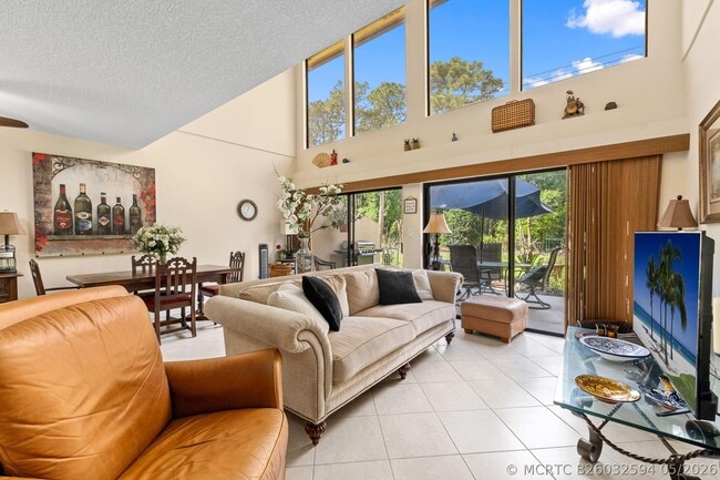 Building Photo - 2987 Bent Pine Dr