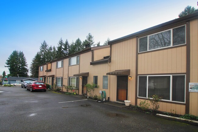 Building Photo - 1608 Judd St SE