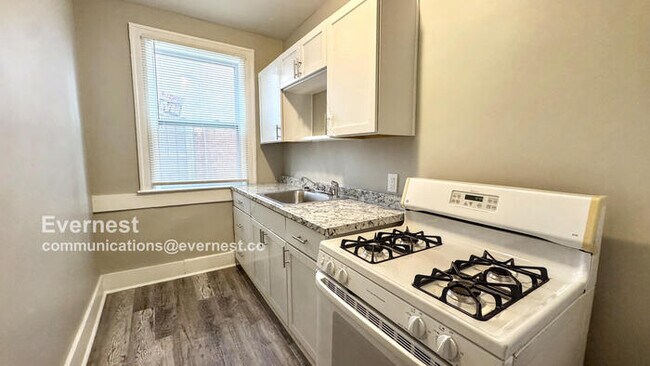 Foto del edificio - 3759 Atkinson St