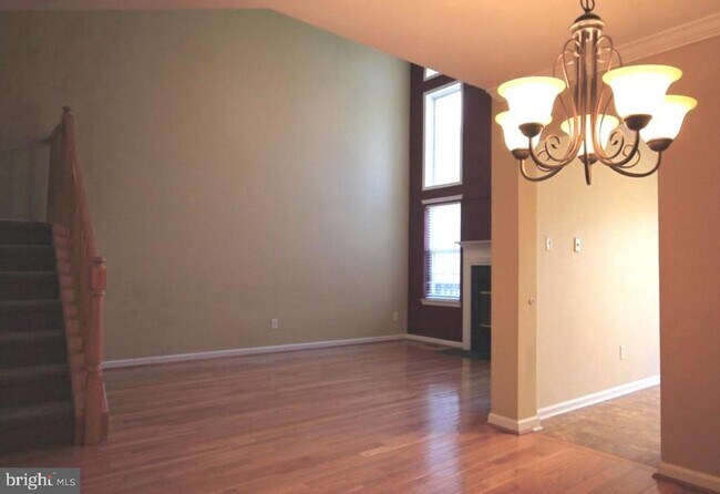 Foto del edificio - 508 Ascot Ct