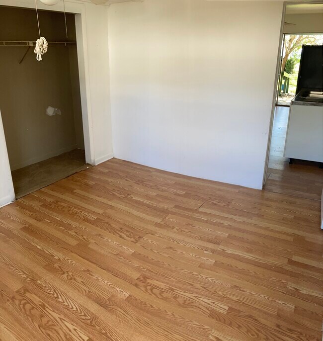 4990 31st Ave S Unit 9, Gulfport, FL 33707 4990 31st Ave S Gulfport, FL Apartments for Rent