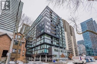 Building Photo - 17-317 Dundonald St