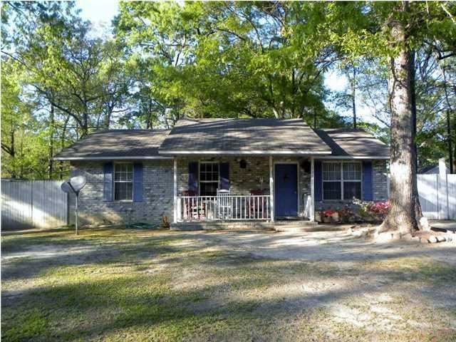 Primary Photo - 3 br, 1 bath House - 197 Regent St