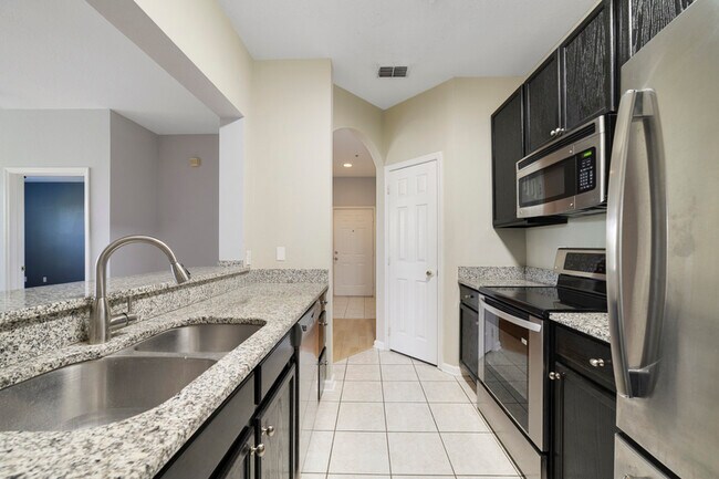 Foto del edificio - 6214 Stevenson Dr