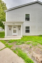 Building Photo - 1395 S Glen Cir