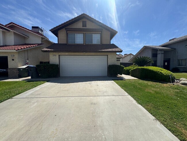 Foto del edificio - SW Bakersfield home!