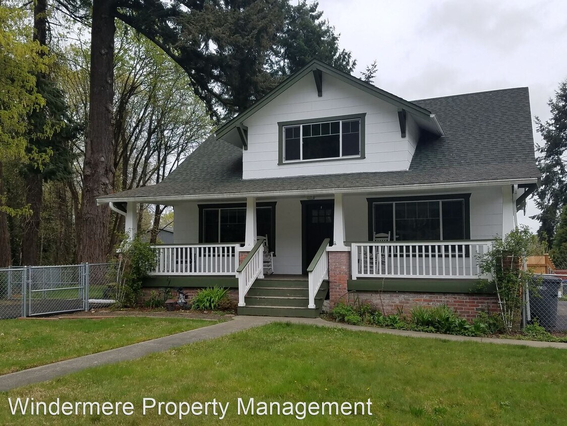 Primary Photo - 3 br, 2.5 bath House - 5026 Chico Way NW