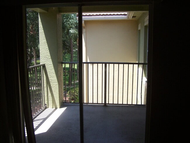 Building Photo - 10360 Fox Trail Rd S