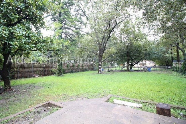 Building Photo - 3 bed, 1 bath home in Pleasant Grove