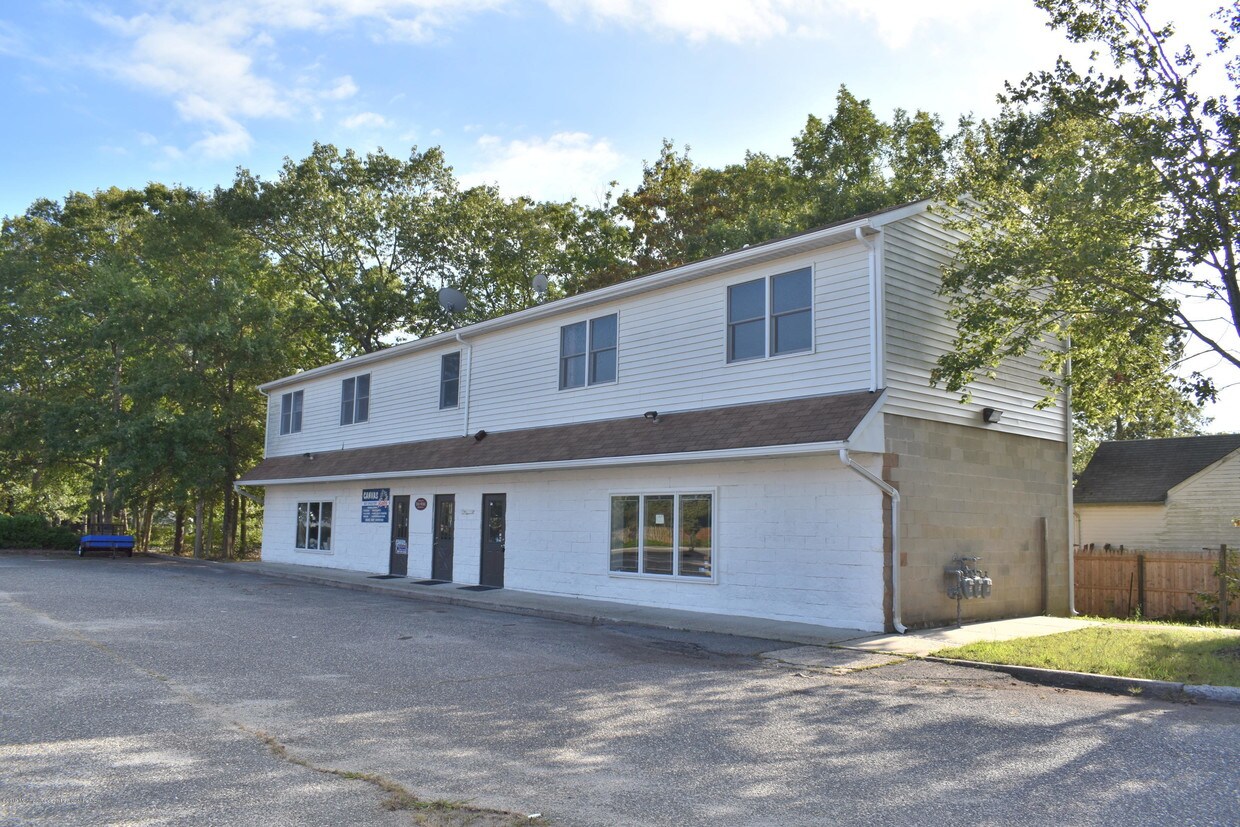 335 Lacey Rd, Lacey Township, NJ 08731 Room for Rent in Lacey Township, NJ