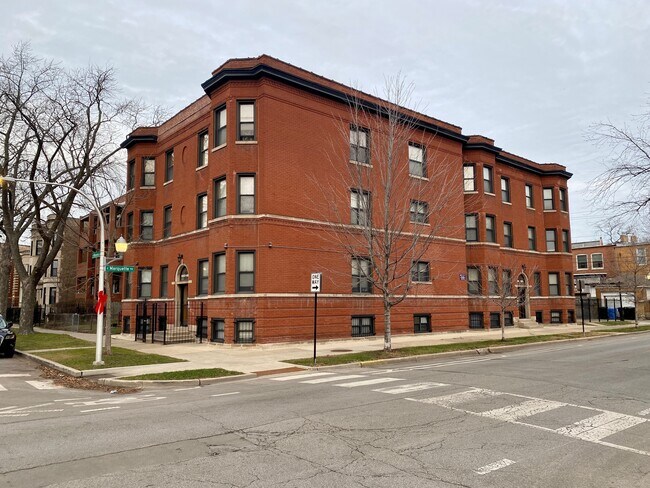 Foto del edificio - 1140 E Marquette Rd