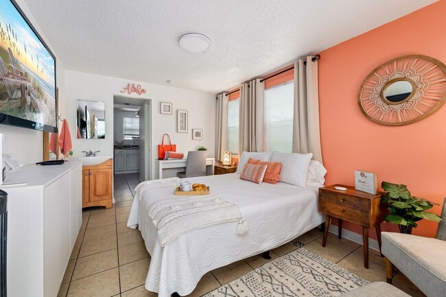 Building Photo - 6 Palmetto Dr