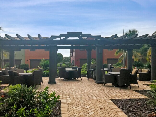 Foto del edificio - 8471 Olinda Way