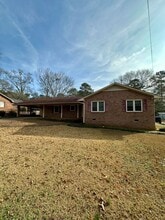 Building Photo - 115 Stafford Dr