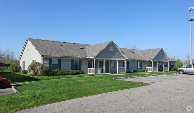 Building Photo - Oak Run Apartments