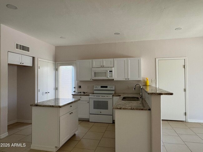 Foto del edificio - 1309 S 121st Ln
