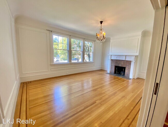 Foto del edificio - 4 br, 2.5 bath House - 72 Jordan Ave.
