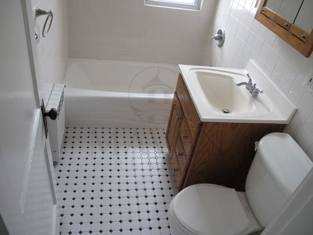 Foto del edificio - 121 Windsor Rd