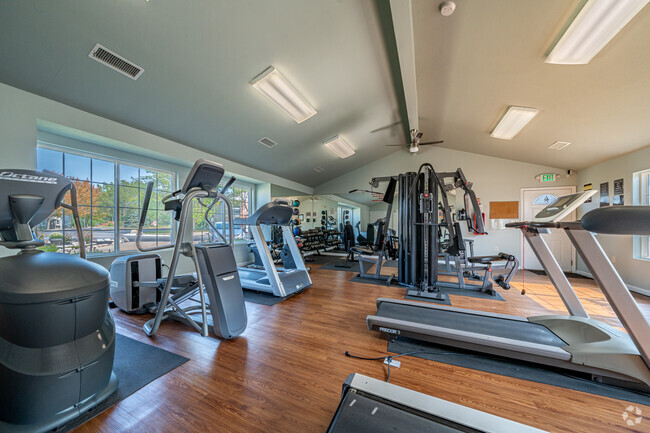 Gimnasio - Knoxville Pointe