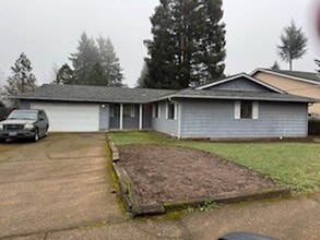 Building Photo - 5150 Khyber Ave SE