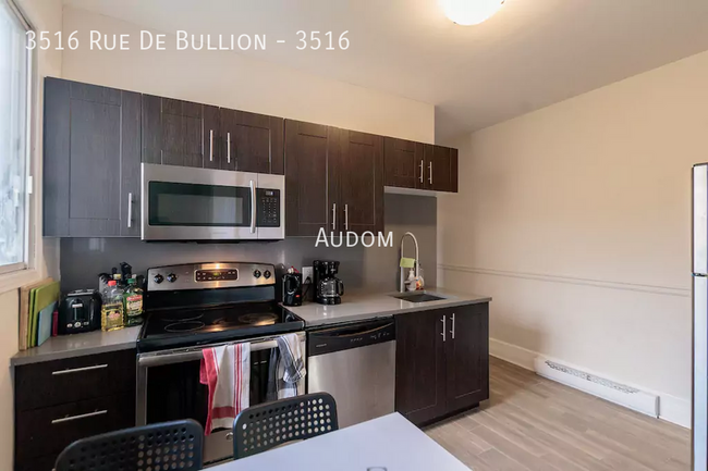 Building Photo - 3516 Rue De Bullion