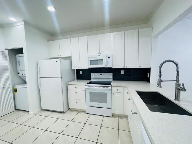 Foto del edificio - 3503 Merrick Ln