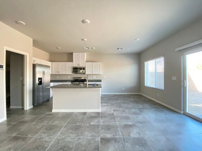 Building Photo - Home for Rent