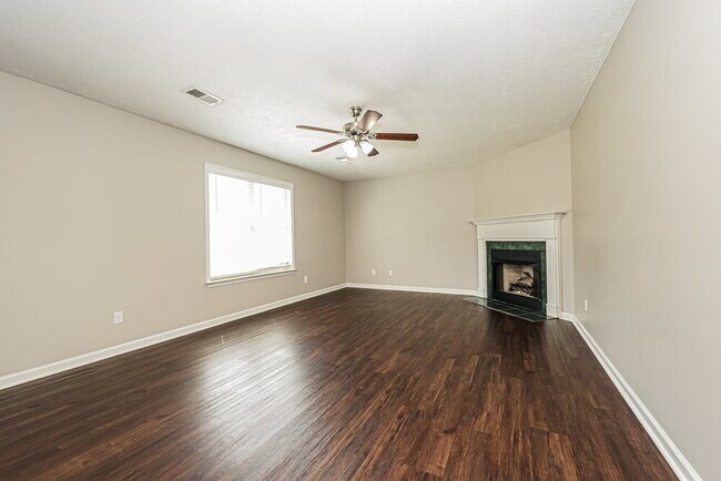 Foto del edificio - 410 Williamsport Dr