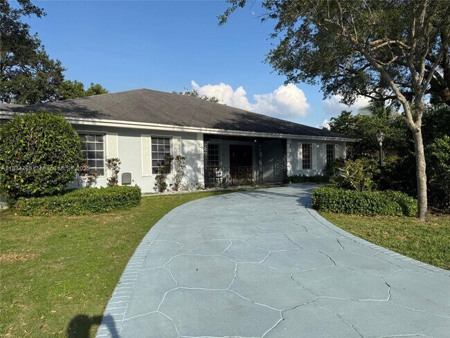 Foto del edificio - 13501 SW 104th Ave