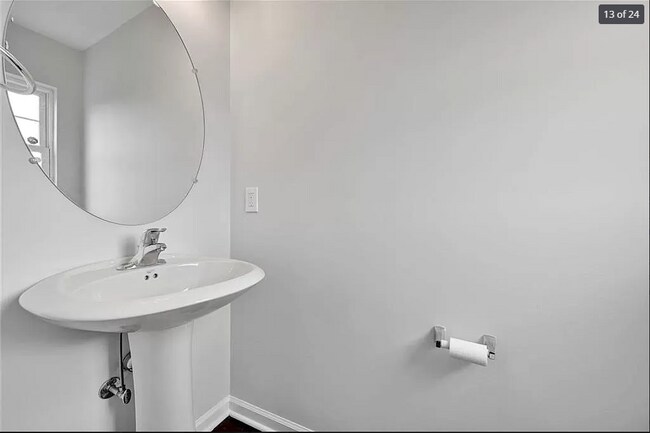 Building Photo - 128 Jordan Dr