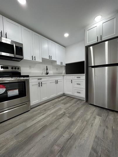 Building Photo - 8875 Fontainebleau Blvd