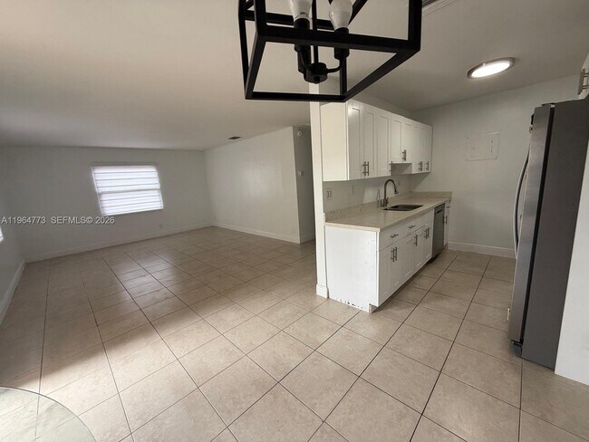 Foto del edificio - 4403 NW 4th Ave