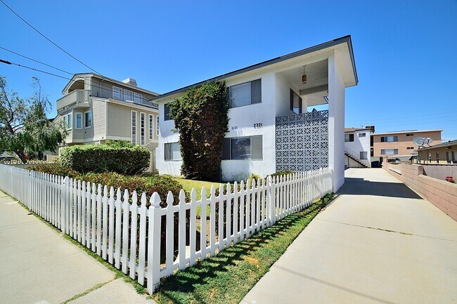 Foto del edificio - 2321 Carnegie Ln