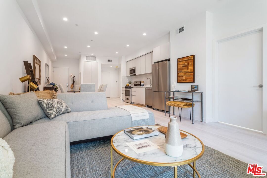 Foto principal - 1827 Midvale Ave
