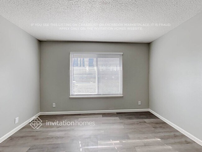 Building Photo - 8705 Los Encantos Cir