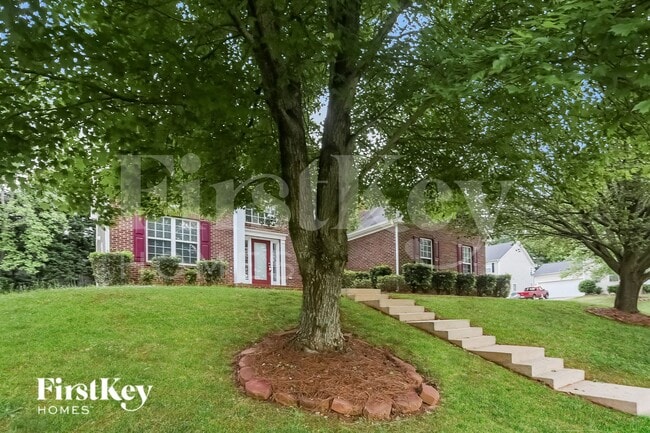 Foto del edificio - 9427 Golden Pond Dr