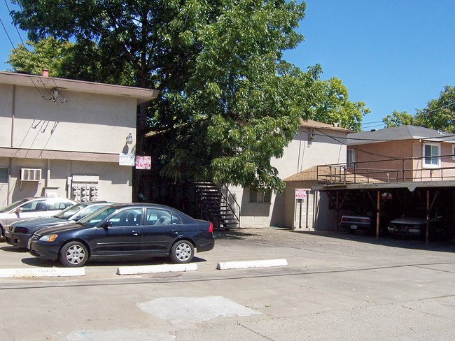 Parking - V Street Apartments