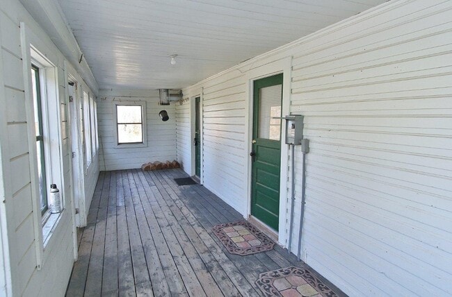 Foto del edificio - 3344 W South Slope Rd