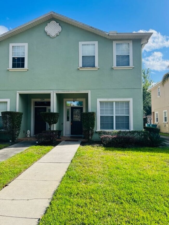 Building Photo - 332 E Kaley St