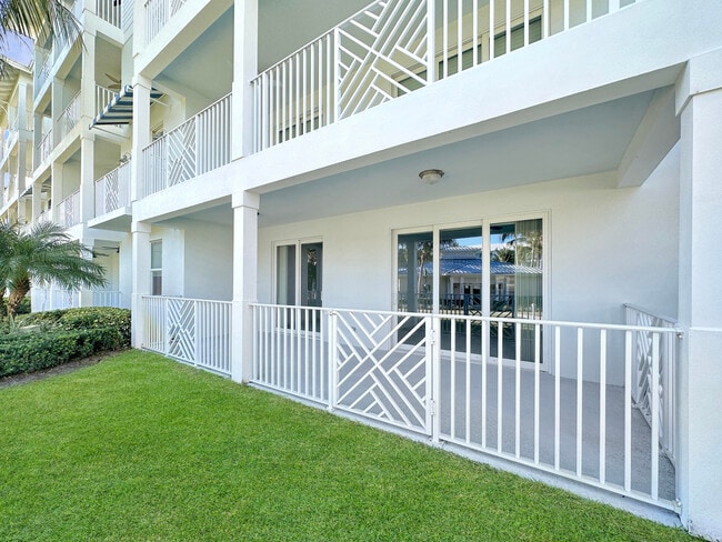 Foto del edificio - 312 Bay Colony Dr N