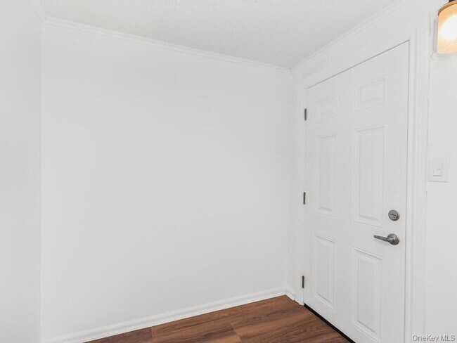 Foto del edificio - 85 Hart Ave